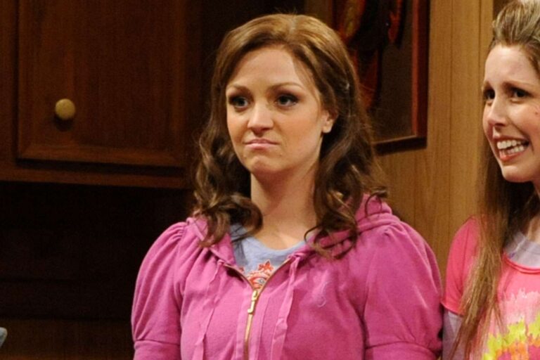 abby-elliott-reflects-on-her-journey-from-snl-to-the-bear-