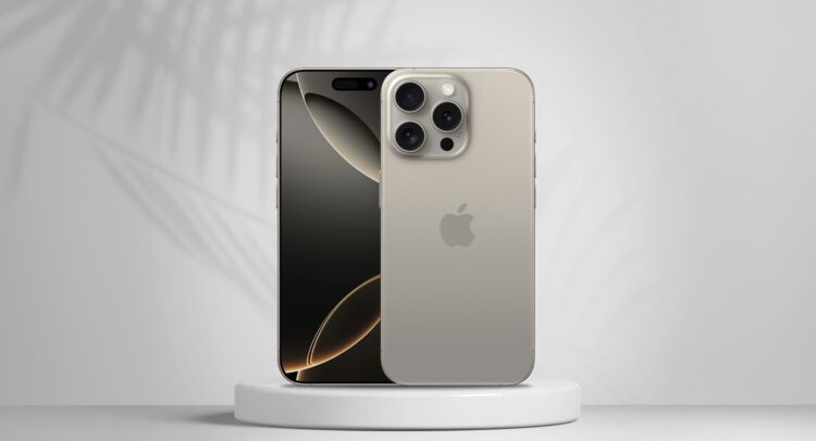 Antalya,,Turkey,-,September,12,,2024:,Newly,Released,Aluminium,Iphone