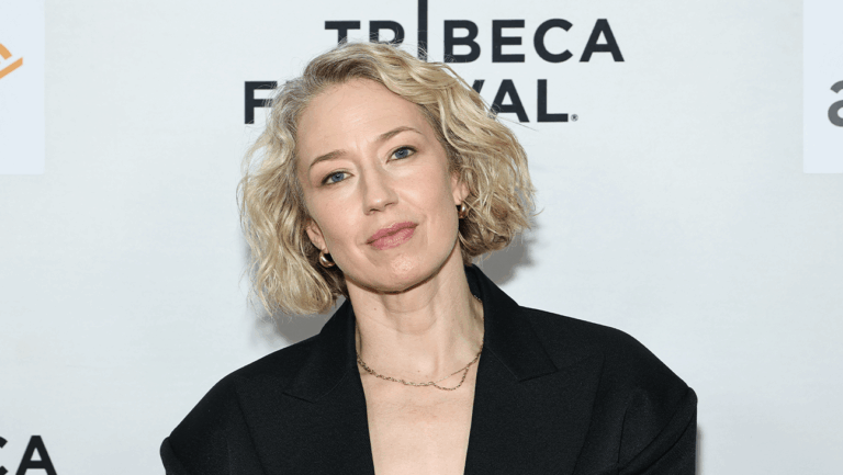 carrie-coon-discusses-aging-and-typecasting-in-hollywood