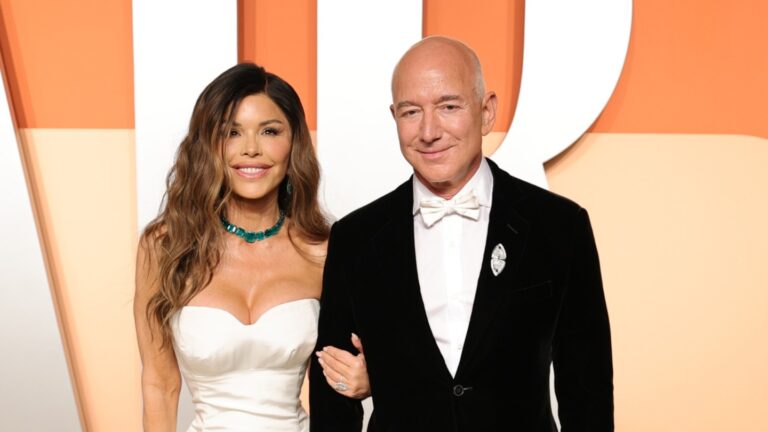 jeff-bezos-and-lauren-s-nchez-wed-in-venice-amid-protests