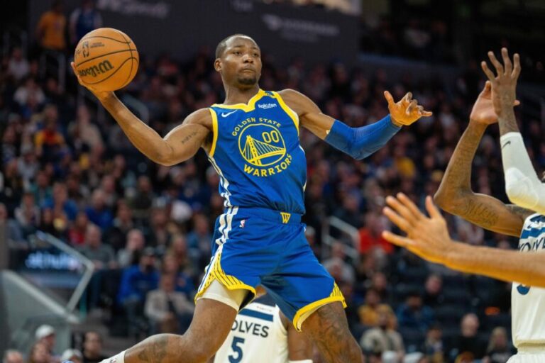 NBA: Minnesota Timberwolves at Golden State Warriors