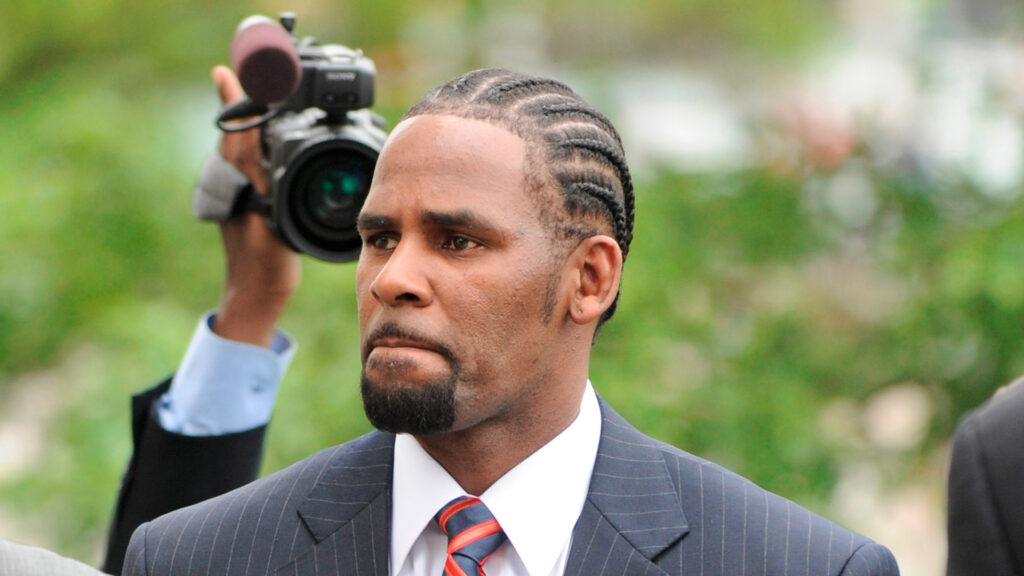 r-kelly-alleges-imminent-danger-as-medications-withheld