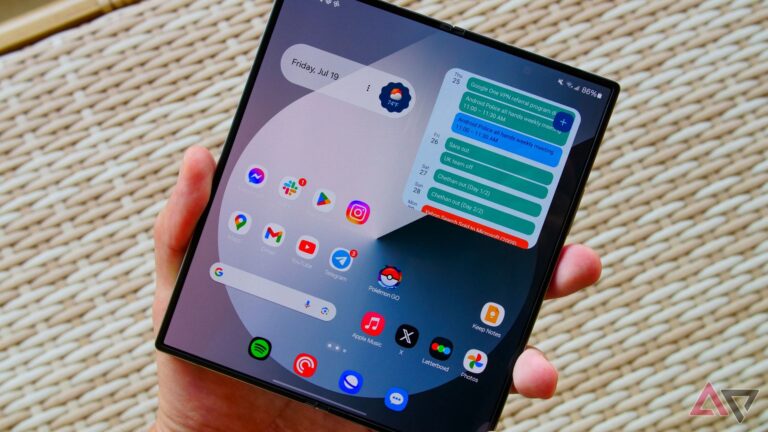 samsung-s-galaxy-fold-ultra-is-bigger-really-better-for-foldables-
