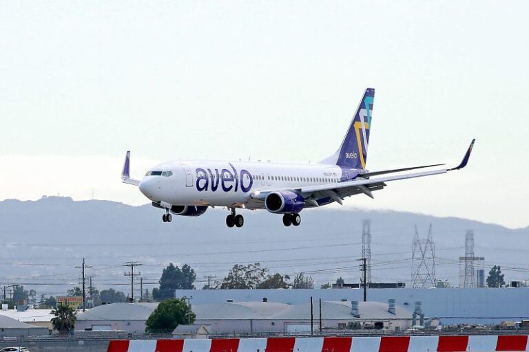 avelo-airlines-shuts-down-all-west-coast-operations-by-dec-2