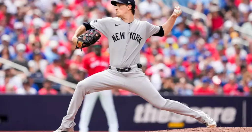 blue-jays-surge-past-yankees-in-al-east-betting-odds-for-2025