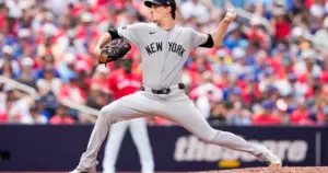 blue-jays-surge-past-yankees-in-al-east-betting-odds-for-2025