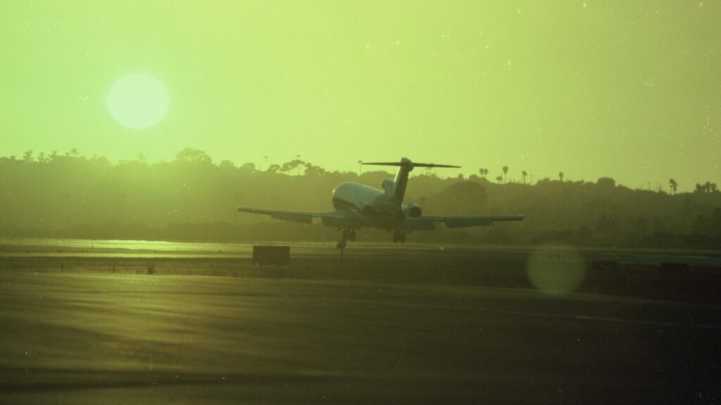 boeing-727-s-legacy-the-last-trijet-of-american-aviation
