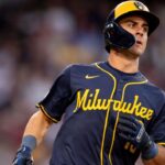 brewers-sal-frelick-placed-on-il-with-hamstring-strain