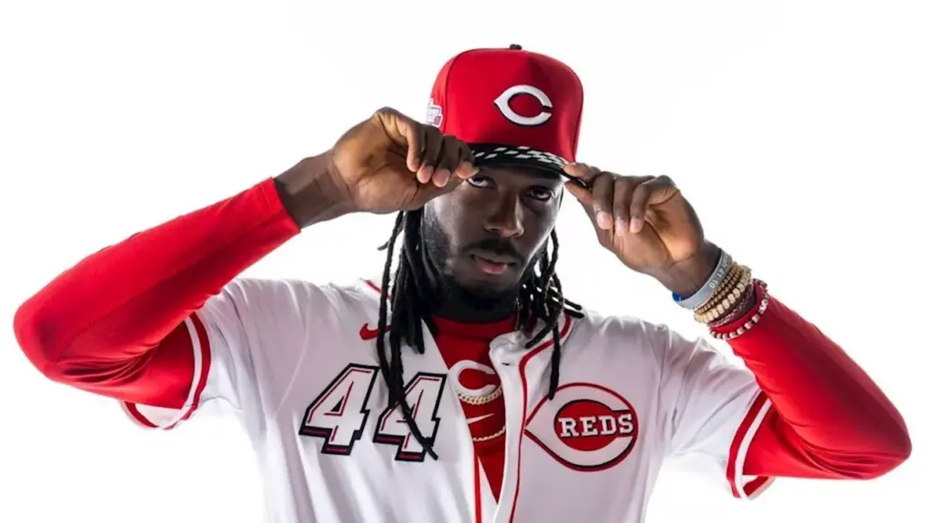 bristol-motor-speedway-unveils-exciting-setup-for-reds-vs-braves
