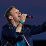 coldplay-concert-kiss-cam-sparks-viral-controversy-and-gossip