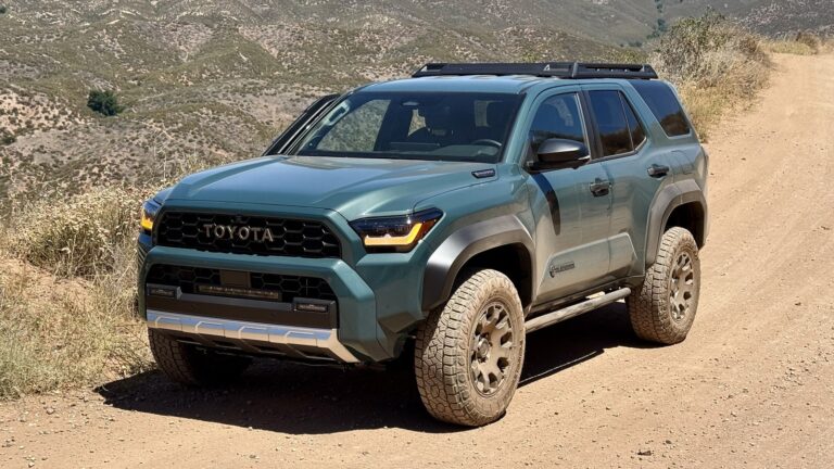 comparing-off-road-titans-toyota-4runner-vs-land-cruiser