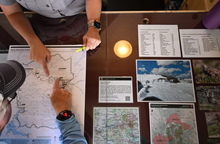 controversial-signs-at-national-parks-spark-fears-of-historical-revisionism