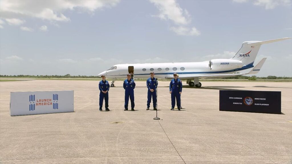 crew-11-astronauts-arrive-in-florida-for-upcoming-iss-launch