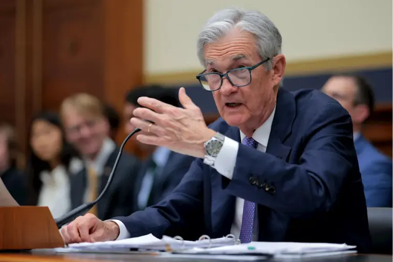crypto-markets-face-uncertainty-as-15b-options-expire-today