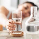 doctor-warns-avoid-drinking-water-before-bed-to-prevent-disturbance