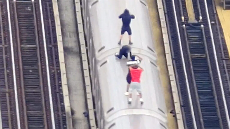 four-boys-rescued-from-subway-surfing-in-nyc-urgent-warning-issued