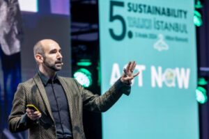 hakan-karaosman-champions-transparency-in-sustainable-fashion