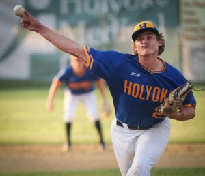 isaac-wachsmann-powers-blue-sox-to-thrilling-14-11-win-over-mainers
