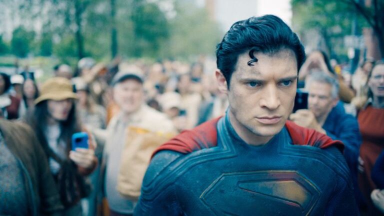 james-gunn-s-superman-soars-with-122-million-opening-weekend-