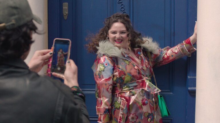 lena-dunham-and-megan-stalter-team-up-for-new-netflix-comedy