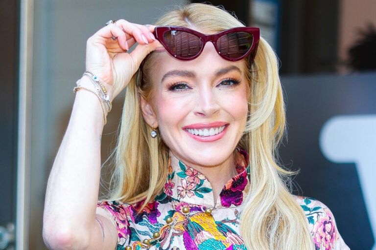 lindsay-lohan-dazzles-in-nyc-as-freaky-friday-press-kicks-off