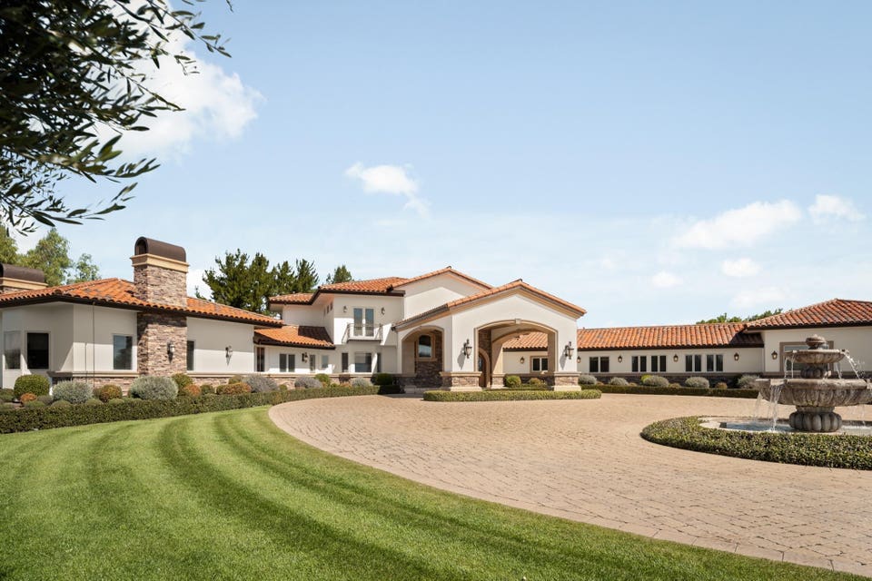 luxury-vineyard-estate-listed-for-28-million-in-santa-ynez-valley