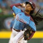 mo-ne-davis-joins-600-players-for-women-s-pro-baseball-tryouts