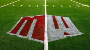 mountain-west-conference-pauses-expansion-amid-media-rights-talks