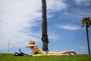 new-workplace-trend-quiet-vacationing-surges-among-millennials