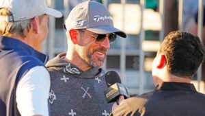 nfl-fans-outraged-after-aaron-rodgers-disappoints-young-fan
