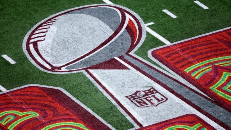 nfl-fines-100-players-employees-for-super-bowl-ticket-scheme