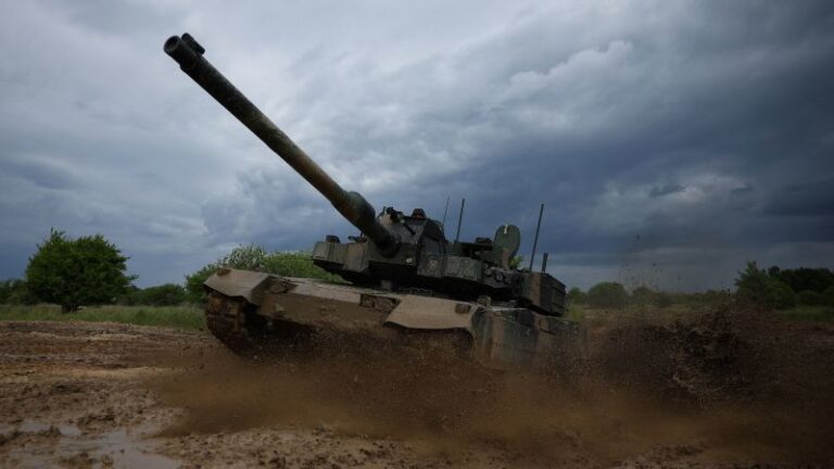 poland-secures-6-7-billion-tank-deal-as-south-korea-rises-in-arms-trade