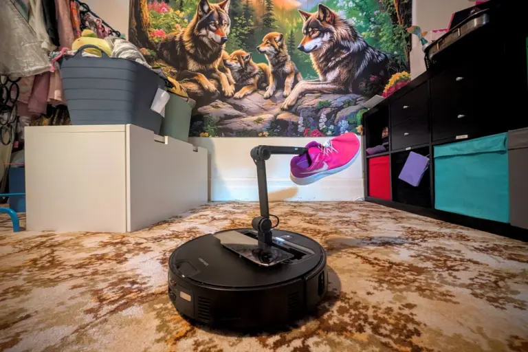 roborock-s-saros-z70-robot-vacuum-makes-bold-strides-forward