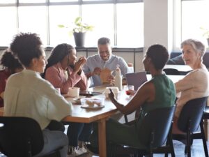 sendbird-offers-free-lunches-to-boost-office-return-rates