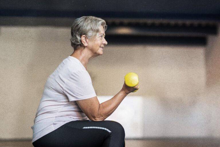 strength-training-boosts-brain-function-in-seniors