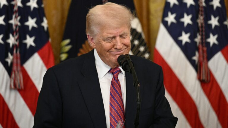 trump-signs-major-crypto-bill-sparks-controversy-and-criticism