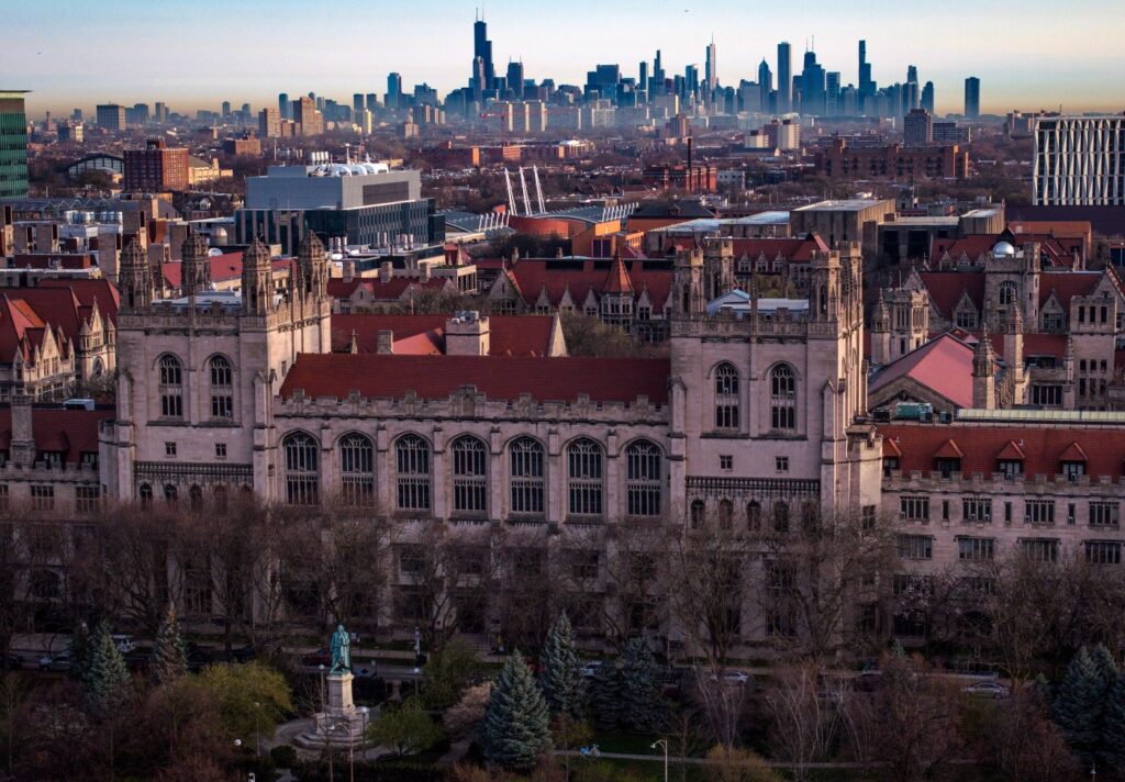 university-of-chicago-faces-financial-challenges-amid-new-legislation