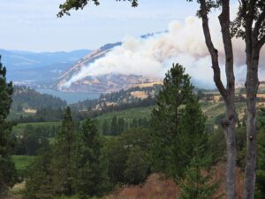 urgent-evacuations-ordered-as-burdoin-fire-spreads-in-gorge