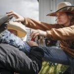 women-riders-break-barriers-in-ranch-bronc-riding