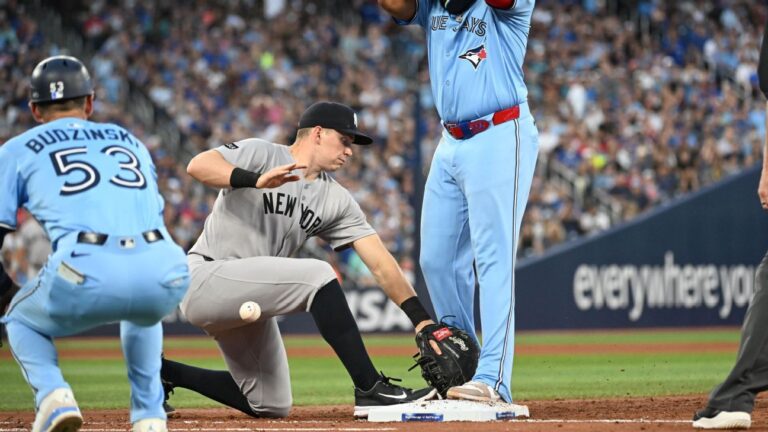 yankees-urged-to-tighten-it-up-after-4-errors-lead-to-loss