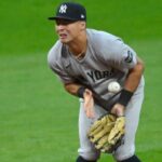 yankees-volpe-ties-al-error-record-in-4-1-loss-to-blue-jays