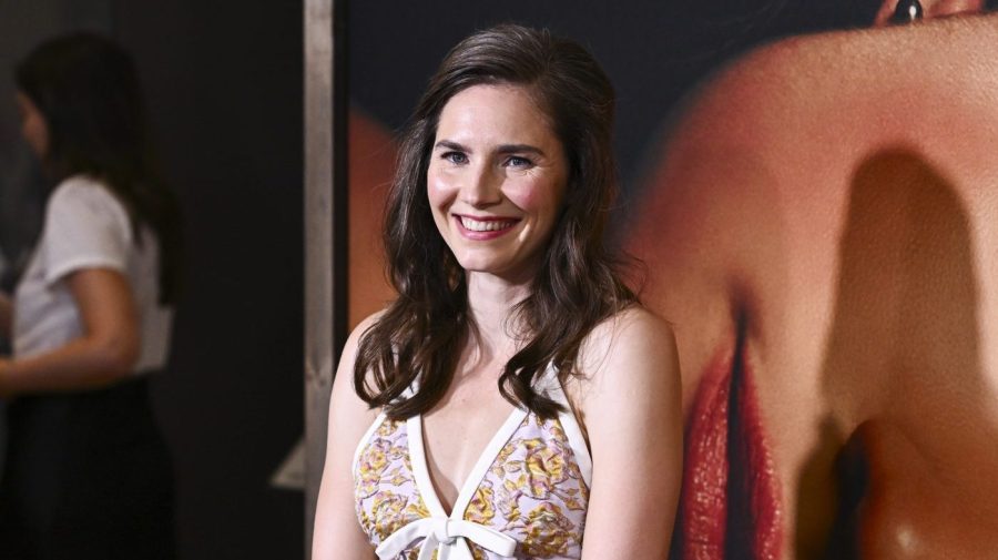 amanda-knox-reveals-chills-watching-hulu-s-true-crime-series