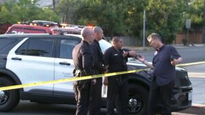 armed-suspect-barricaded-in-jefferson-park-after-shooting-death