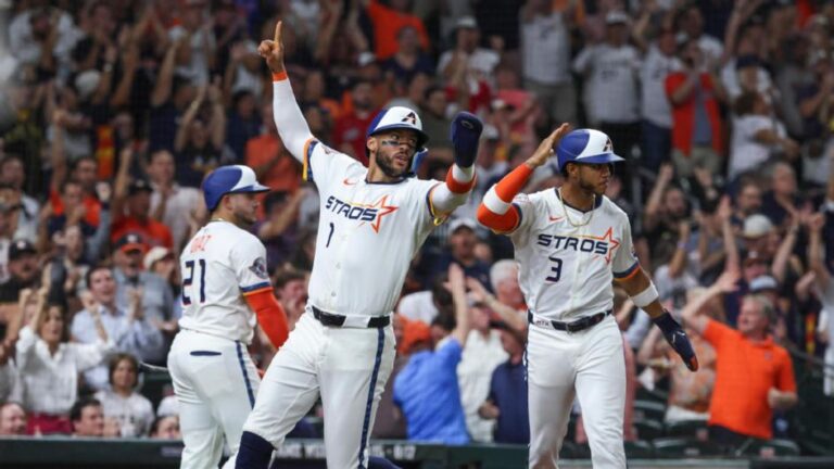 astros-josh-hader-sidelined-with-shoulder-discomfort-tests-pending