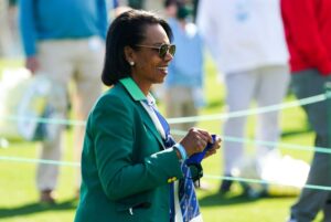 augusta-national-golf-club-welcomes-women-members-for-1st-time