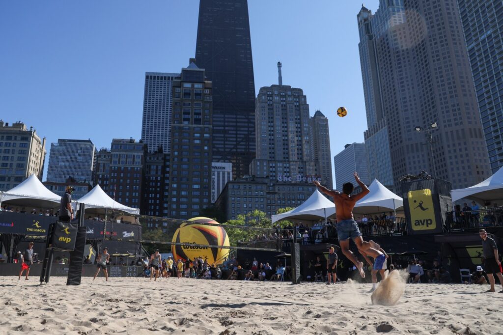 avp-league-championships-kick-off-at-oak-street-beach-this-weekend
