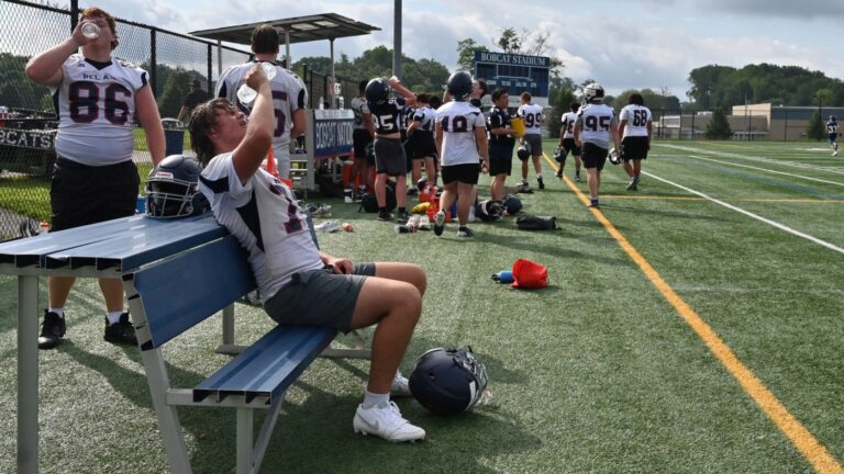bel-air-high-football-kicks-off-season-with-enthusiastic-practice