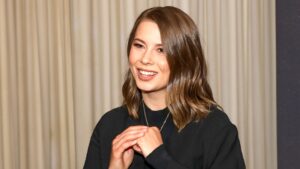 bindi-irwin-s-health-journey-transforms-after-major-surgeries