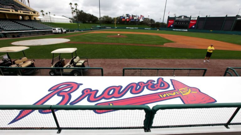 bobby-cox-celebrated-at-braves-30-year-ws-anniversary-event