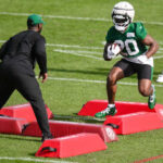 breece-hall-impresses-jets-justin-fields-ahead-of-new-season
